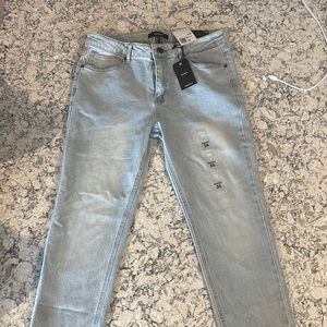 NWT F21 Skinny Jeans
